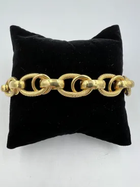 Italian Shiny And Textured Yellow Gold Link Bracelet 1980s