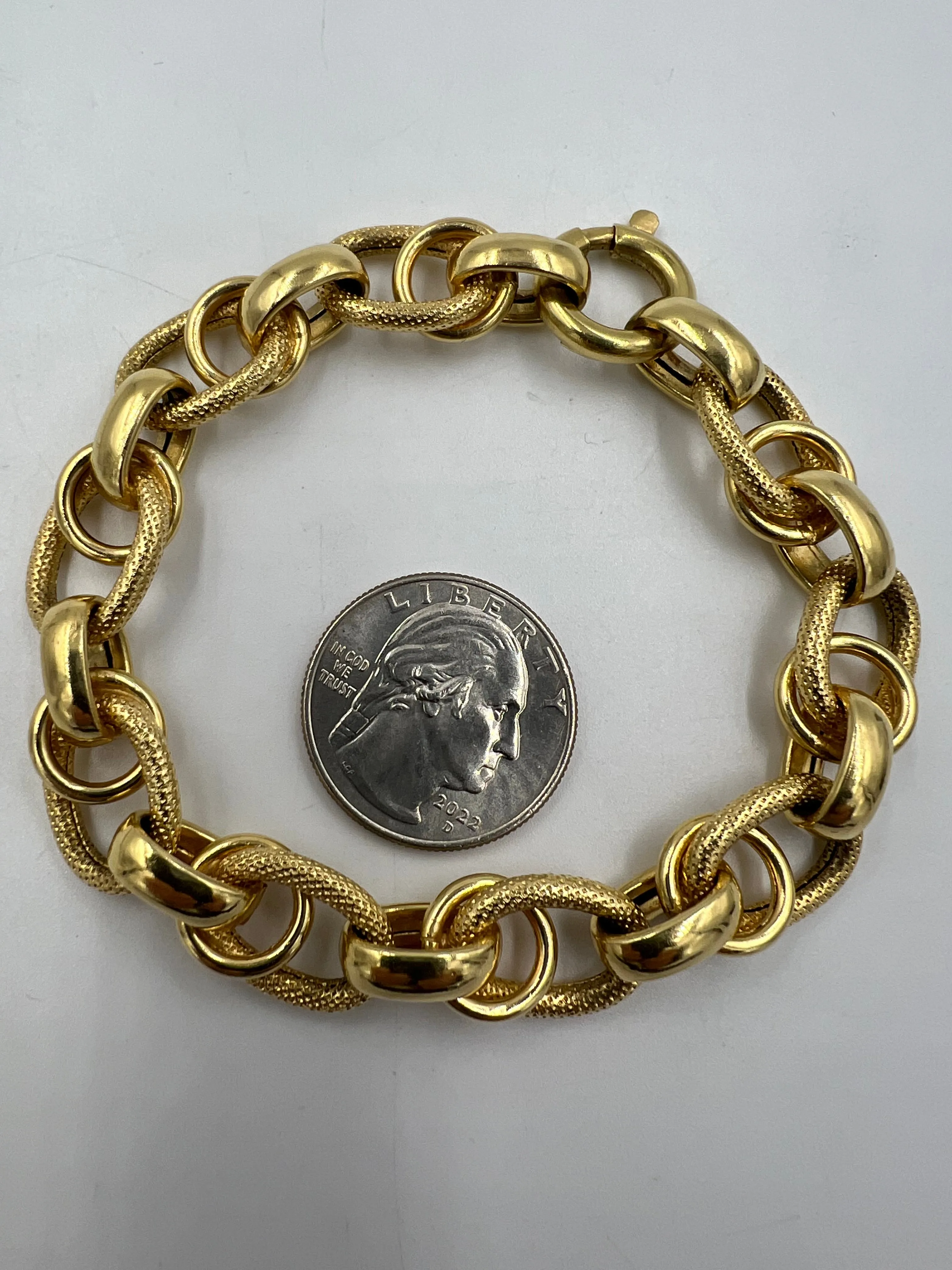 Italian Shiny And Textured Yellow Gold Link Bracelet 1980s